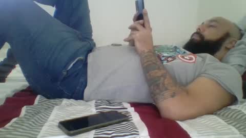 Mr8 online show from January 27, 2025, 6:52 pm