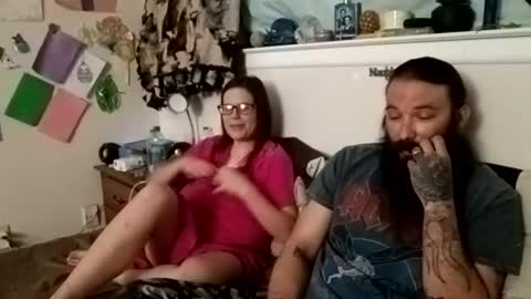 Mr and Mrs Dragon online show from January 24, 2025, 4:48 am