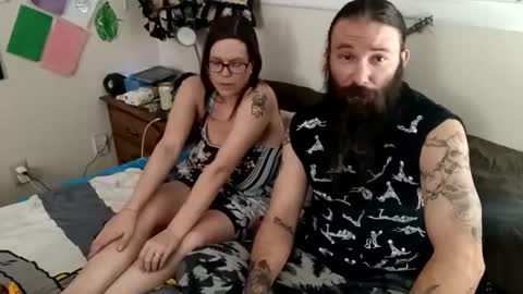 Mr and Mrs Dragon online show from January 25, 2025, 5:29 am