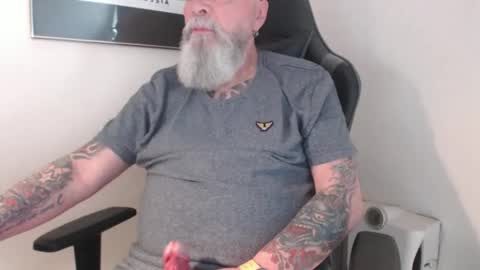 Snapshot of mr_boombastic2021 chatting on May 22, 2026, 8:32 am mr_boombastic2021 online show from May 22, 2026, 8:32 am