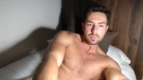 Snapshot of mr_canarias chatting on April 14, 2026, 8:26 pm Mr Canarias online show from April 14, 2026, 8:26 pm