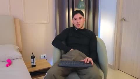 Danny  Aleja online show from March 3, 2026, 5:52 pm