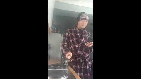 Snapshot of mr_i_ chatting on December 19, 2025, 11:06 am mr_i_ online show from December 19, 2025, 11:06 am