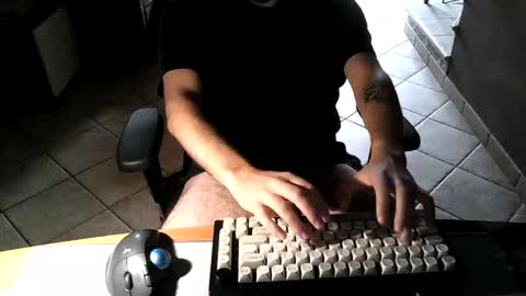 Snapshot of mr_kaa chatting on October 1, 2025, 11:49 am mr_kaa online show from October 1, 2025, 11:49 am