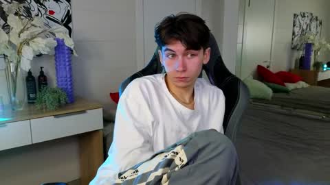 Kris online show from February 8, 2025, 11:13 pm