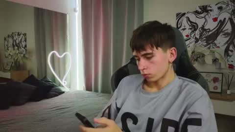 Kris online show from February 25, 2025, 2:03 am