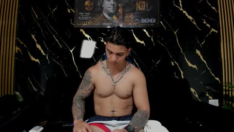 Snapshot of mr_maximo chatting on February 1, 2026, 4:55 am mr_maximo online show from February 1, 2026, 4:55 am