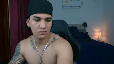 Snapshot of mr_maximo chatting on July 4, 2026, 1:23 am mr_maximo online show from July 4, 2026, 1:23 am