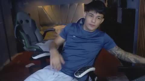 mr_mois online show from June 29, 2026, 3:13 am