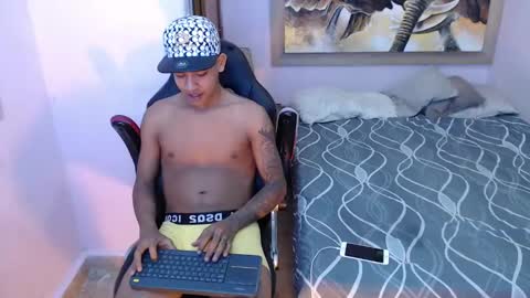 Snapshot of mr_stiven_ chatting on March 8, 2025, 3:06 am mr_stiven_ online show from March 8, 2025, 3:06 am