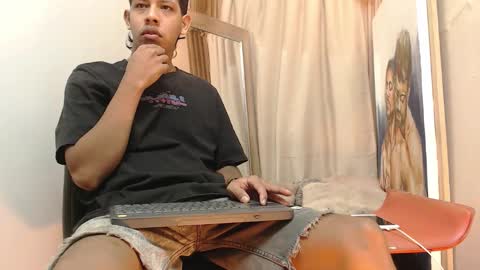 Snapshot of mr_stiven_ chatting on November 3, 2025, 2:13 am mr_stiven_ online show from November 3, 2025, 2:13 am