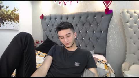 Snapshot of mr_williseo chatting on February 13, 2025, 11:15 pm williseo online show from February 13, 2025, 11:15 pm