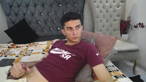 Snapshot of mr_williseo chatting on February 28, 2025, 11:12 pm williseo online show from February 28, 2025, 11:12 pm