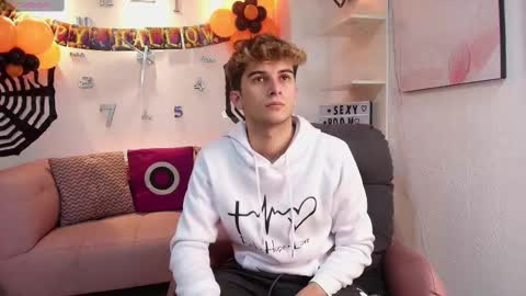 Snapshot of mr_williseo chatting on October 12, 2025, 7:24 pm williseo online show from October 12, 2025, 7:24 pm