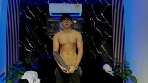 Snapshot of mr_yisuz chatting on March 18, 2026, 7:06 pm yisuz online show from March 18, 2026, 7:06 pm