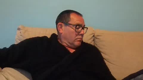 Mrcaruso online show from April 22, 2026, 5:21 am