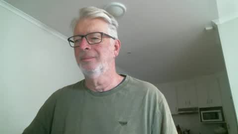 mrcreek1531 online show from April 26, 2026, 9:45 pm