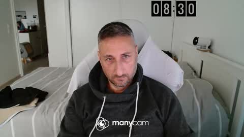 mrdr0o0o online show from November 21, 2025, 7:29 am