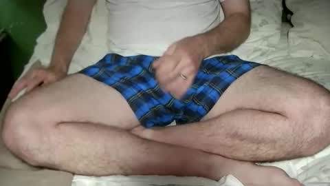 mrericsmith  email hidnnn online show from April 17, 2026, 9:23 am