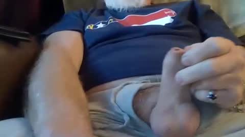 mrhollar online show from December 8, 2024, 12:52 pm