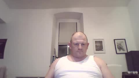 Snapshot of mrhotsex69 chatting on October 21, 2025, 12:00 am mrhotsex69 online show from October 21, 2025, 12:00 am