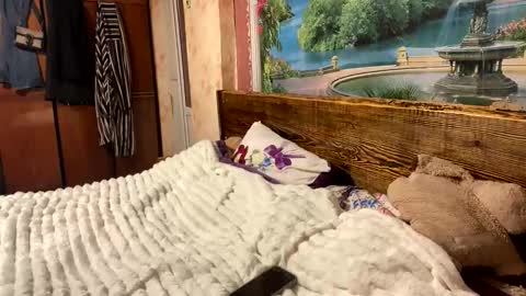 Snapshot of mriyaavluv chatting on January 6, 2026, 11:29 pm MriyaAvluv online show from January 6, 2026, 11:29 pm