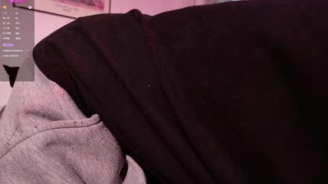 Snapshot of mrj9921 chatting on April 8, 2026, 6:30 pm Juan online show from April 8, 2026, 6:30 pm