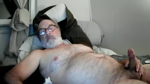 Snapshot of mrjames59 chatting on December 7, 2024, 5:26 am mrjames59 online show from December 7, 2024, 5:26 am