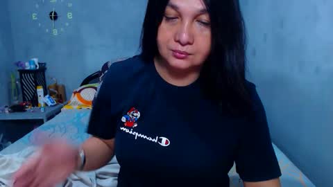 Snapshot of mrladybunnycock chatting on October 20, 2025, 12:00 am mrladybunnycock online show from October 20, 2025, 12:00 am