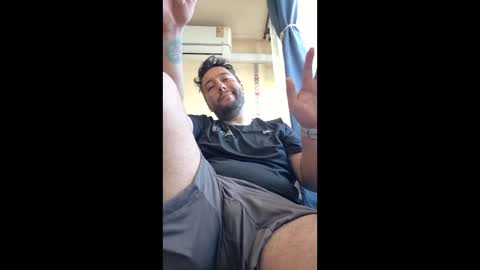 mrlilnice online show from January 11, 2026, 12:32 pm