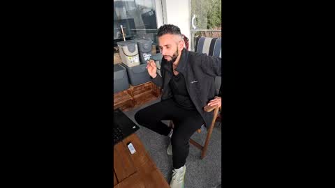 Snapshot of mrlongplay835366 chatting on February 15, 2026, 2:36 pm mrlongplay835366 online show from February 15, 2026, 2:36 pm