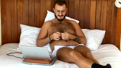 Max online show from May 29, 2026, 6:33 am