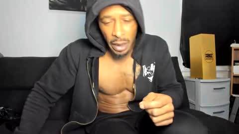 mromg007 online show from January 10, 2025, 2:57 am