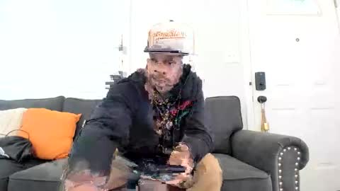 Snapshot of mromg007 chatting on May 13, 2026, 1:52 pm mromg007 online show from May 13, 2026, 1:52 pm