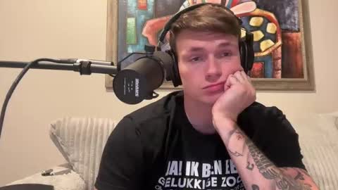 Snapshot of mrryanvoss chatting on January 17, 2025, 11:07 pm Mr Ryan Voss online show from January 17, 2025, 11:07 pm