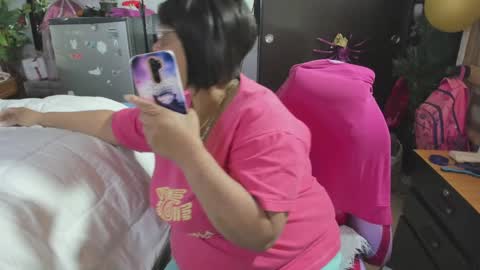 Snapshot of mrs_mommy chatting on November 19, 2025, 9:26 pm mrs_mommy online show from November 19, 2025, 9:26 pm