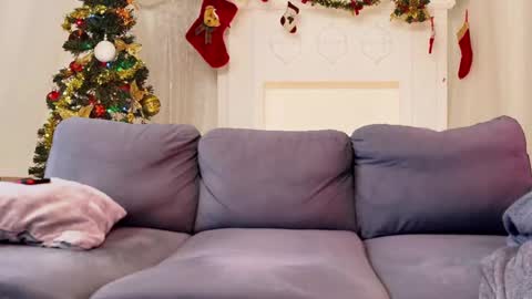 Snapshot of mrshlongboy21 chatting on December 10, 2024, 3:44 pm mrshlongboy21 online show from December 10, 2024, 3:44 pm