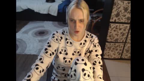 Sasha online show from November 18, 2025, 6:34 pm