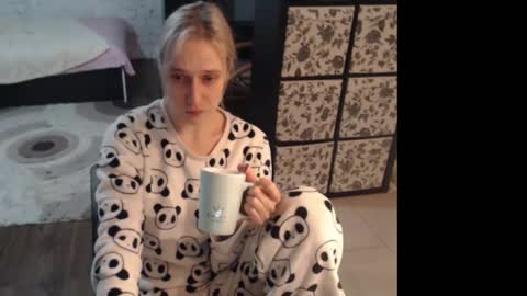 Snapshot of mrsluck chatting on February 19, 2026, 2:18 am Sasha online show from February 19, 2026, 2:18 am