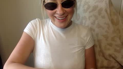 MrsPrissXO online show from April 29, 2026, 1:48 pm