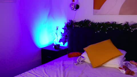 Molly online show from December 6, 2024, 8:37 am