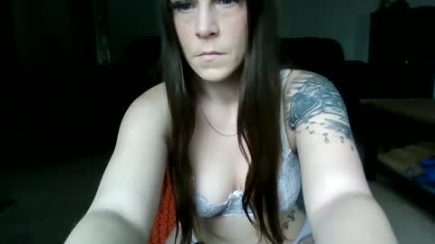 Mrstxoxo4594 online show from February 16, 2025, 5:37 pm