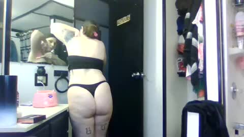 Mrstxoxo4594 online show from September 12, 2025, 11:37 pm