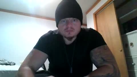Snapshot of mrthick954 chatting on October 18, 2025, 1:19 am mrthick954 online show from October 18, 2025, 1:19 am