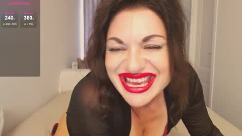 Snapshot of ms_afrodita chatting on October 5, 2025, 10:13 am Hi Im Anna PVT open 6 tk  extratokens  online show from October 5, 2025, 10:13 am