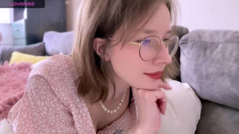 ms_christiana online show from February 5, 2026, 11:37 am