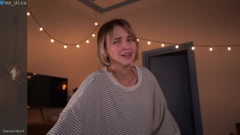 Snapshot of ms_dira chatting on February 12, 2026, 3:29 pm dira and the riru tribe online show from February 12, 2026, 3:29 pm