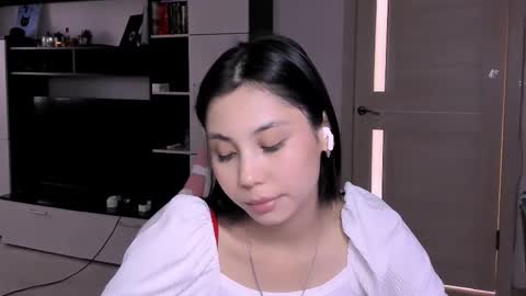 ms_emily_ online show from March 11, 2026, 11:05 am