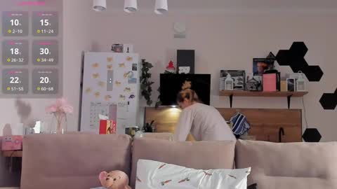 Snapshot of ms_foryou chatting on November 14, 2025, 4:22 am Ms ForYOU online show from November 14, 2025, 4:22 am