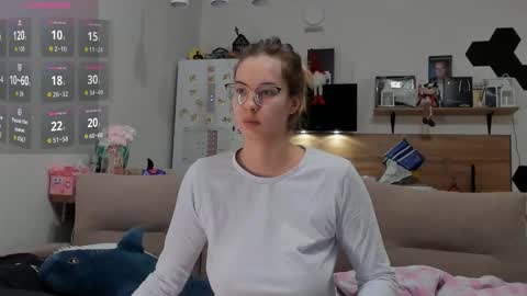 Snapshot of ms_foryou chatting on February 6, 2026, 3:55 am Ms ForYOU online show from February 6, 2026, 3:55 am